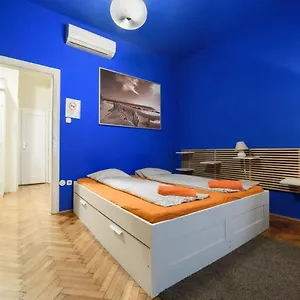 Pulse King Street Location Apartamento